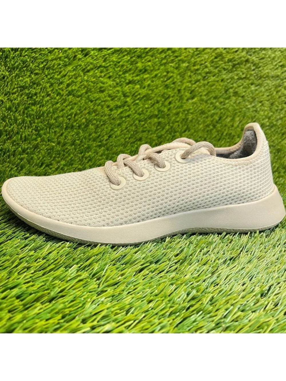 Allbirds Tree Pipers Womens Size 7 Ivory Athletic Running Knit Shoes Sneakers